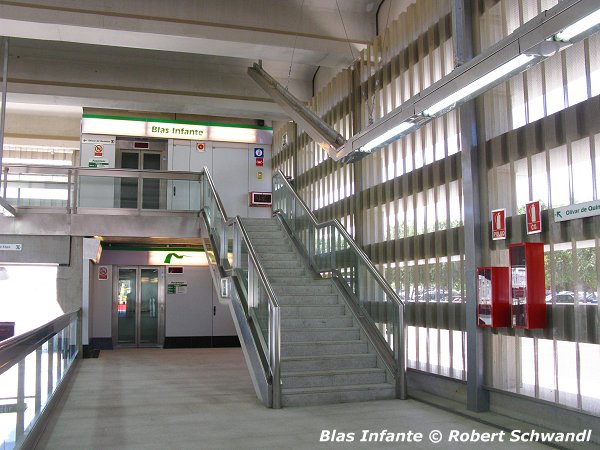 Metro de Sevilla - Blas Infante