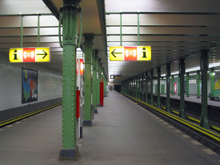 U-Bahnhof Deutsche Oper U2