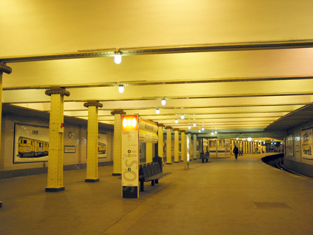 U-Bahnhof Klosterstraße U2
