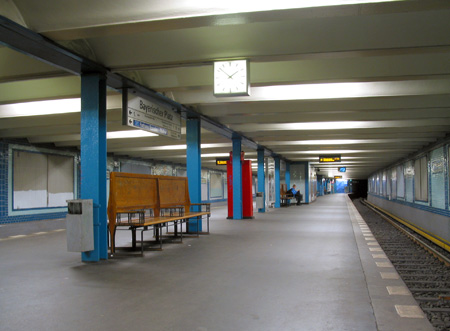 U-Bahnhof Bayerischer Platz U4
